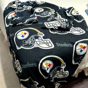 Pittsburgh Steelers snuggie